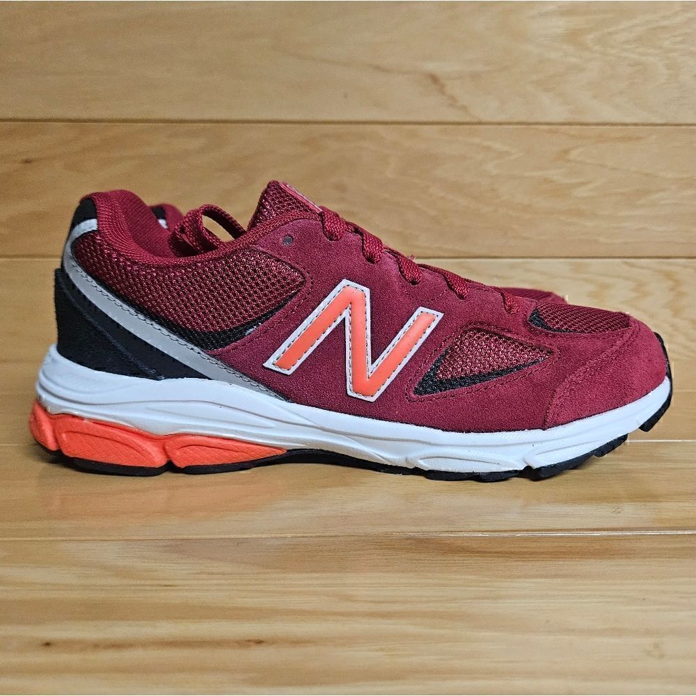 New Balance 888 Size 4.5 Youth Red Kids Boys Girls Sneaker Shoe GK888CB2